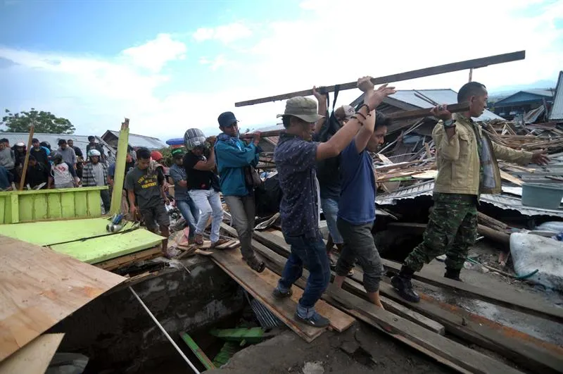 Registran 832 muertos en Indonesia luego del terremoto y el tsunami