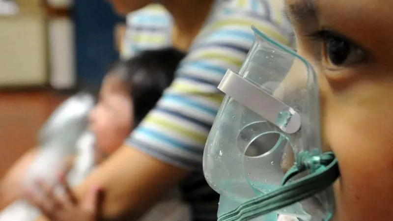 Dos personas mueren a diario a causa de la neumonía en El Salvador