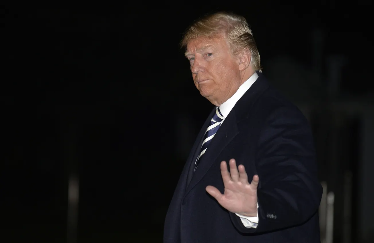 Trump confirma que saldrá de alta este lunes
