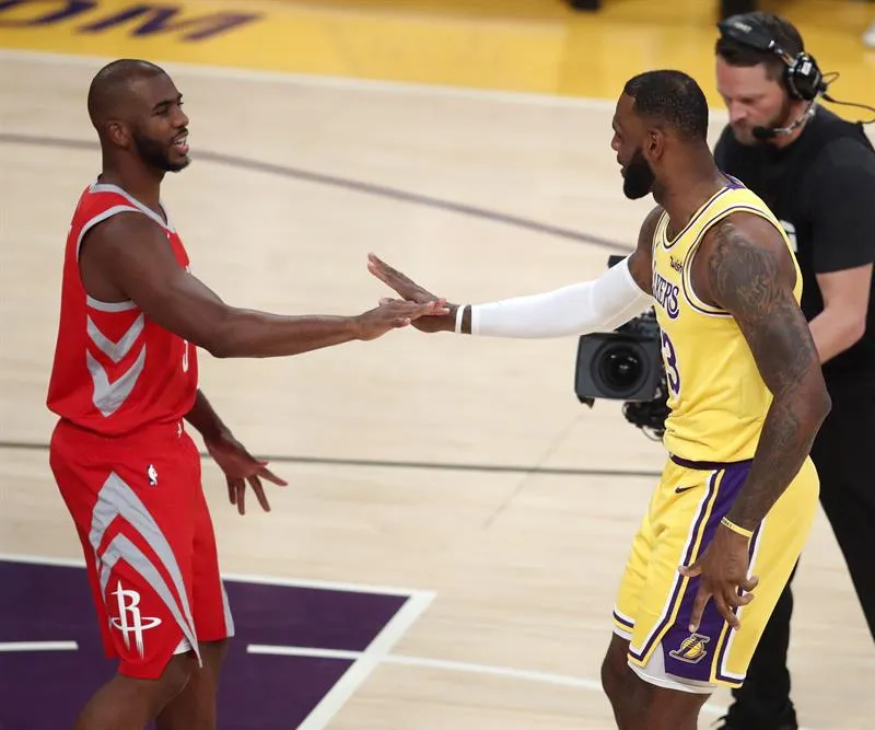 Lakers sienten temor por el estado físico de LeBron James