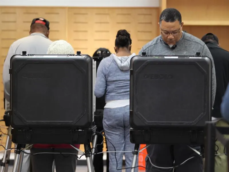 Autoridades de Georgia aseguran que voto el militar y en el extranjero podrían marcar la diferencia