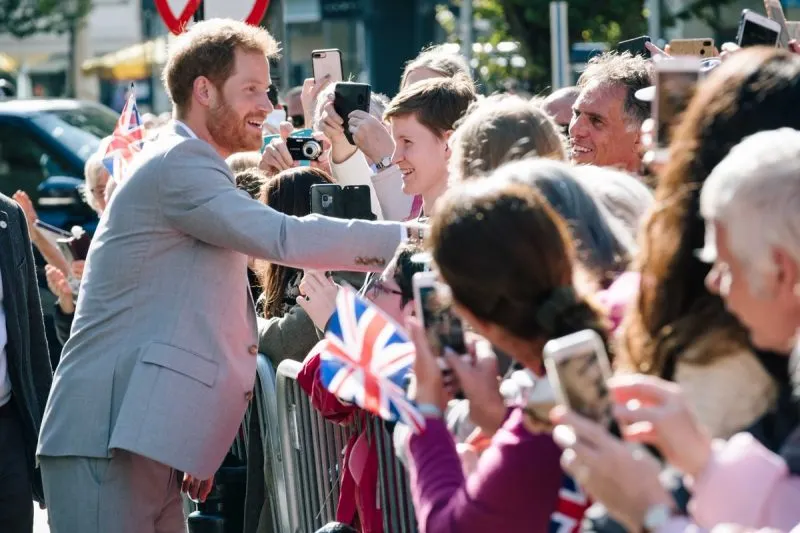 El incómodo encuentro del príncipe Harry con una de sus ex novias