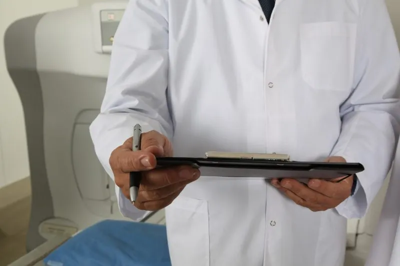 Piénsalo dos veces antes de abandonar tu seguro de salud del Obamacare