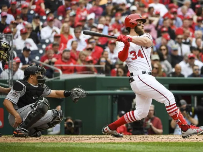 Los Filis de Filadelfia se sitúan a la cabeza en la carrera por firmar a Bryce Harper