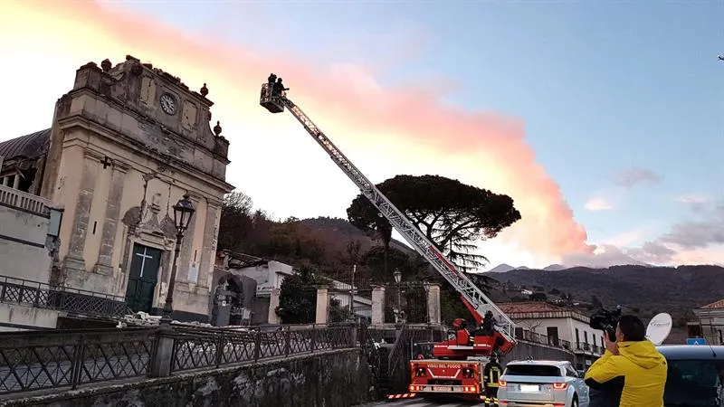 Más de 25 muertos por terremoto en Italia