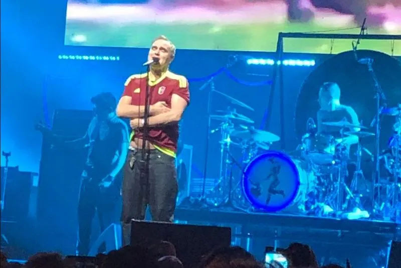 Morrissey se puso la camiseta de Venezuela y cantó contra el régimen de Maduro