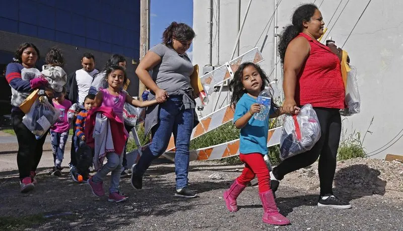 Administración Trump apelará el fallo que prohíbe expulsar a niños migrantes
