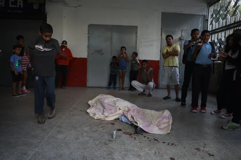 Michelle Bachelet solicita investigar muertes en protestas de Venezuela