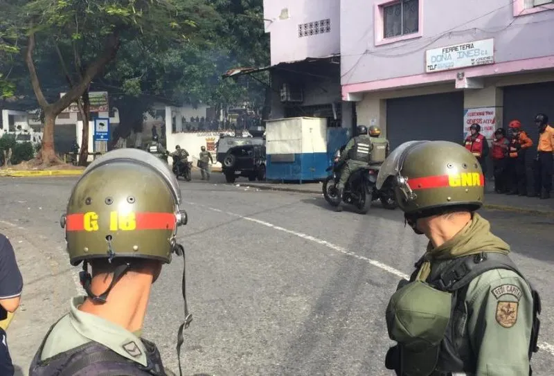 Venezuela: detuvieron a militares sublevados en Caracas este lunes