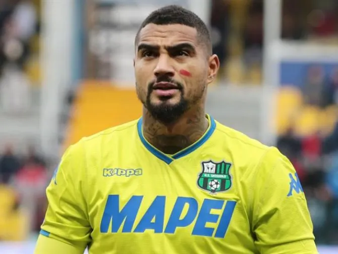 Kevin Prince Boateng llega al Barcelona en condición de cedido