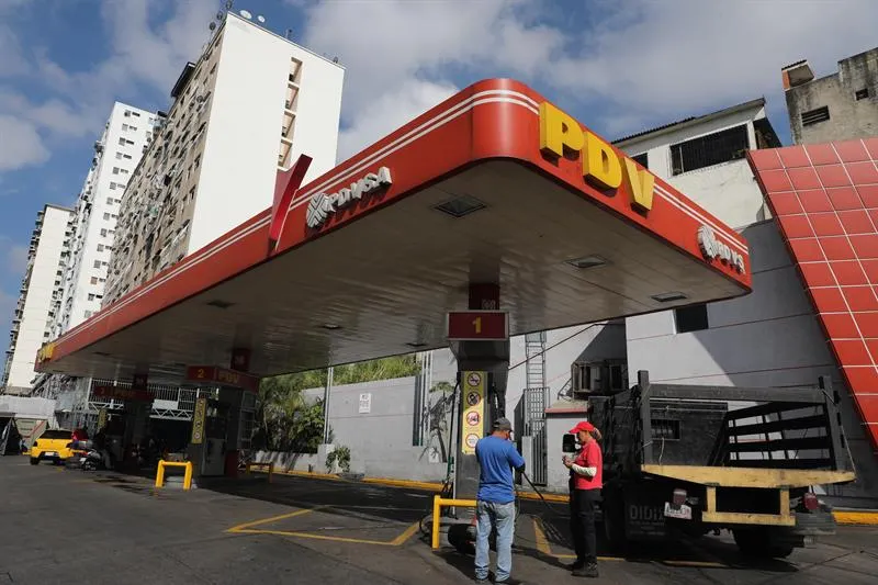 EEUU sanciona a capitanes de buques iraníes por llevar gasolina al régimen de Maduro