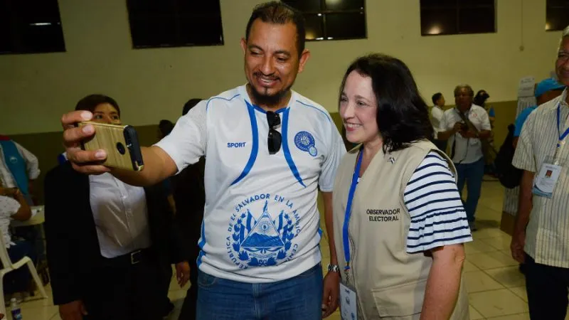 Embajadora de EE.UU. en El Salvador insta a Bukele a escoger un buen gabinete