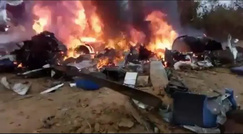14 muertos tras estrellarse avión en Colombia