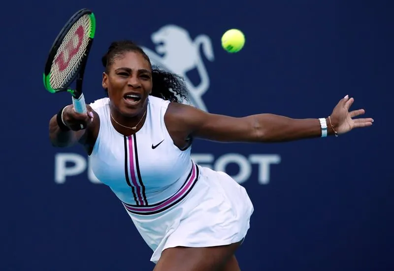 Serena Williams revela lesión en la rodilla tras Abierto de Miami