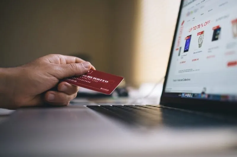 Usando tarjeta de crédito