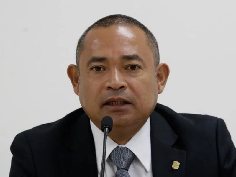 El Salvador's Minister of Justice and Security denounced