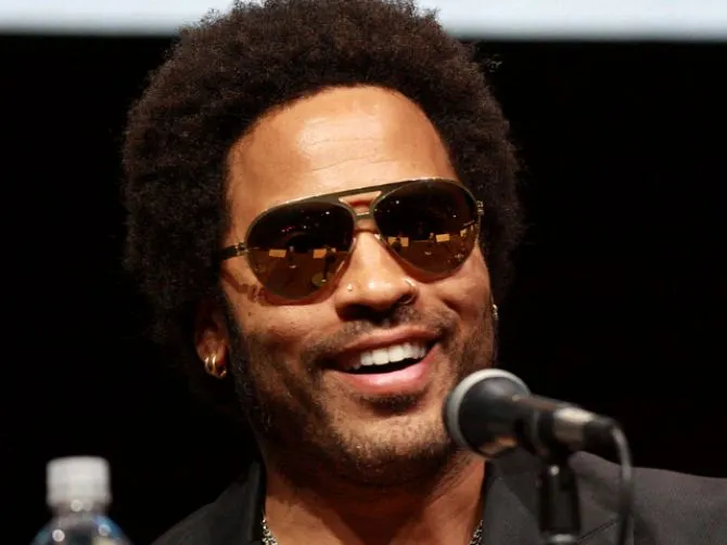 Lenny Kravitz sube las vibraciones de Bogotá entre clásicos y jóvenes