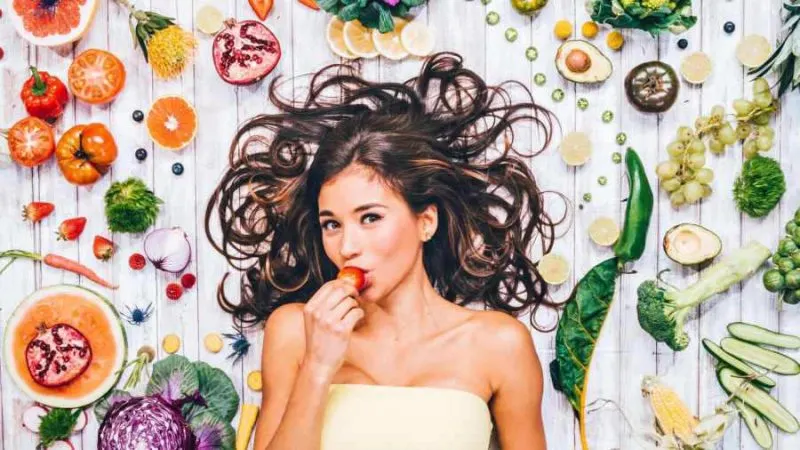 ¿Por qué una influencer vegana come pescado y huevos?