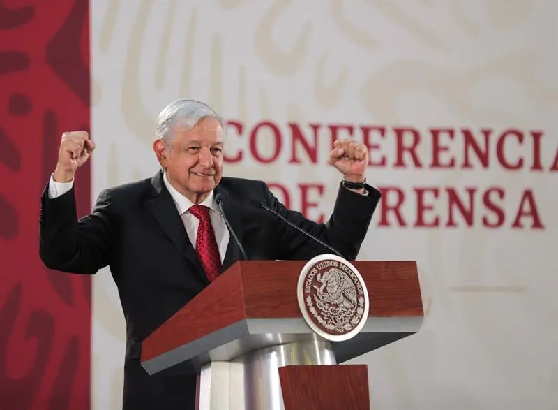 AMLO se compromete a no cerrar las estancias infantiles en México