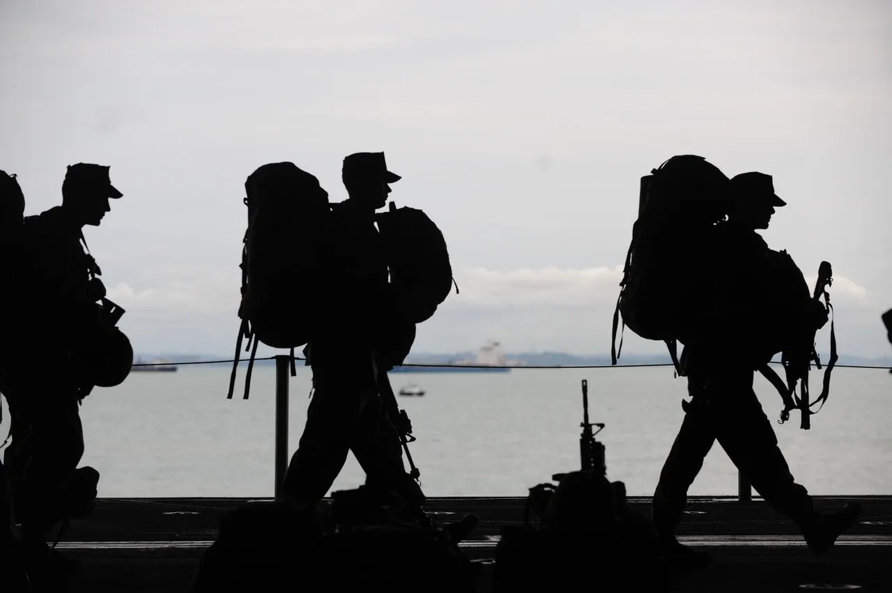 Militares venezolanos retuvieron a tres personas y robaron alimentos en Colombia