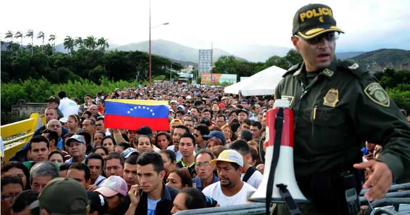 Perú impidió ingreso de venezolanos con documentación incompleta