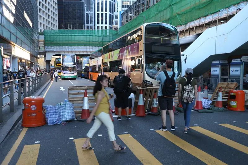 Ataque en el metro de Hong Kong conmociona a japonés