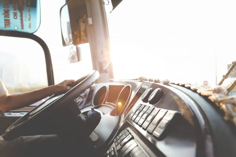 Paro laboral de conductores de autobús afecta a viajeros del norte de Virginia