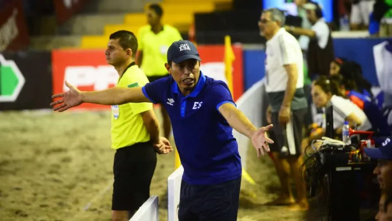Selección Femenina de Playa salvadoreña podría tener refuerzos de lujo desde EE.UU.