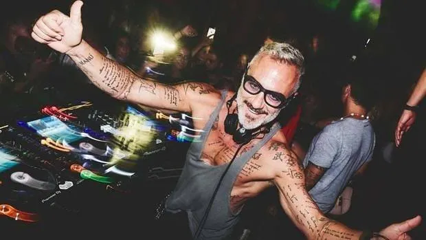 Multimillonario Gianluca Vacchi se une a artistas latinos para un nuevo tema musical
