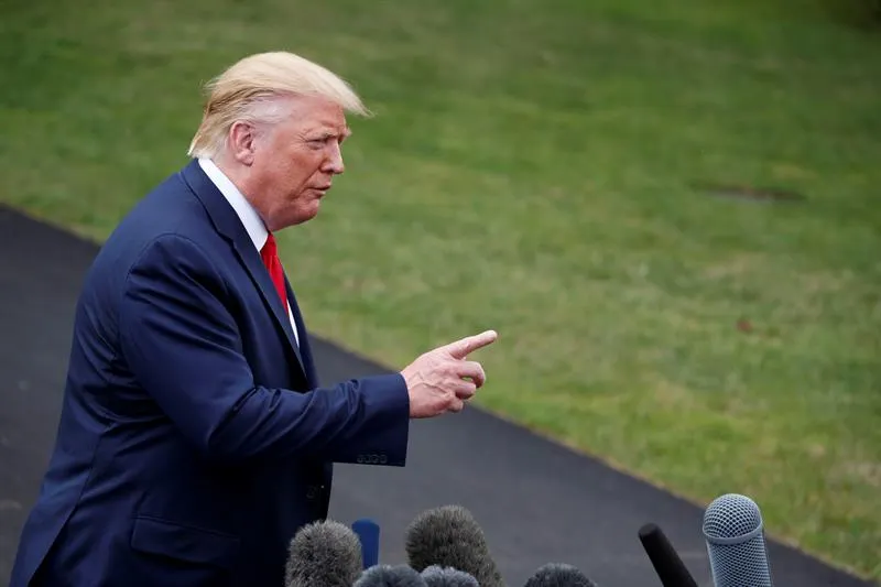 Juez federal frena restricciones de Trump sobre el asilo en EEUU