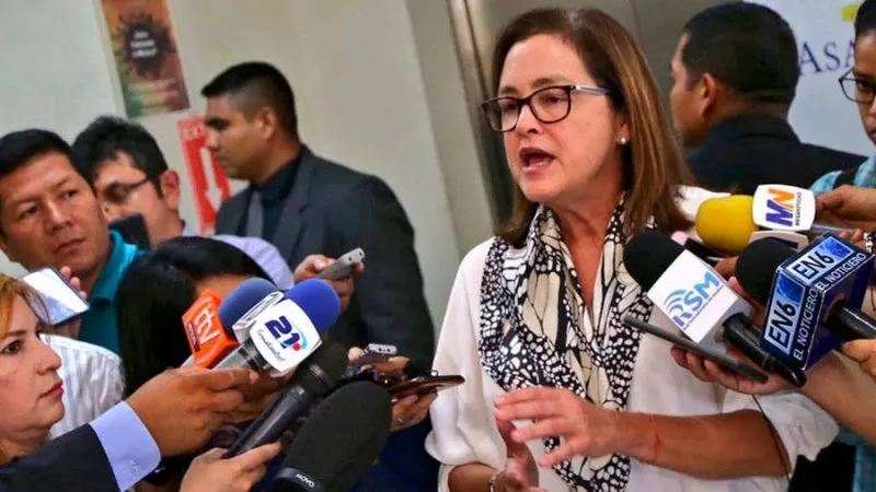 Cancillería salvadoreña evaluará condiciones de acuerdo de asilo firmado con EEUU