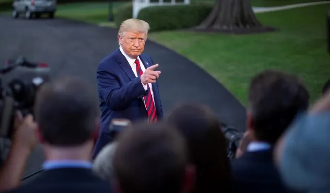 El Senado desafía a Trump con una ley que le impide ir a la guerra con Irán