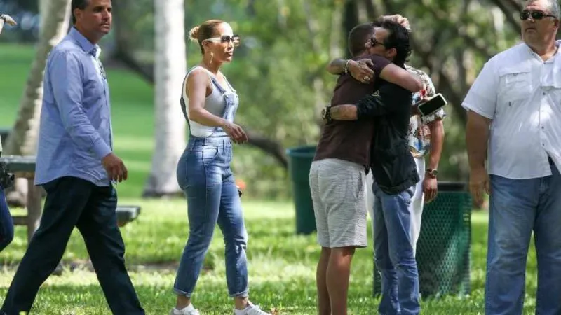 Las fotos de Marc Anthony con su nueva novia frente a JLo