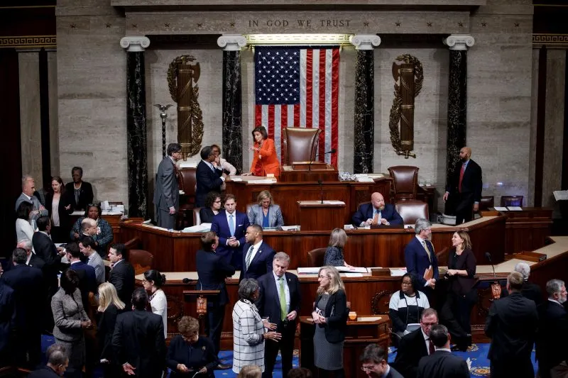 Cámara de Representantes formalizó el juicio político a Trump