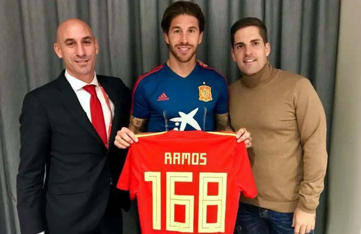 Sergio Ramos impone marca de apariciones con España