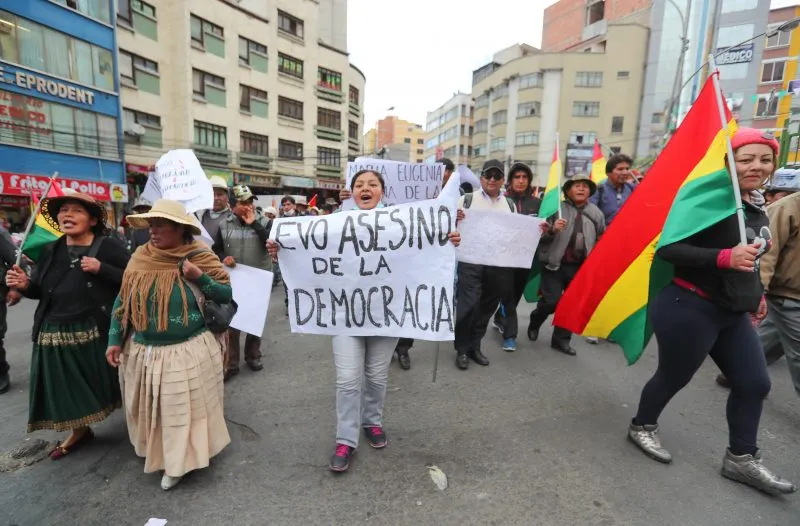Oficina de DD.HH. de la ONU pide evitar violencia en protestas en Bolivia