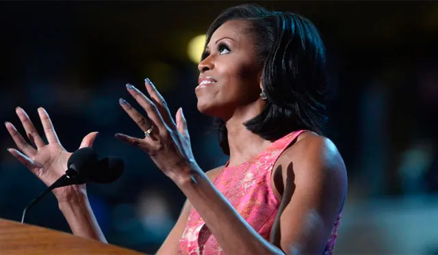 Michelle Obama presume sus abdominales y comparte foto de su rutina de ejercicio