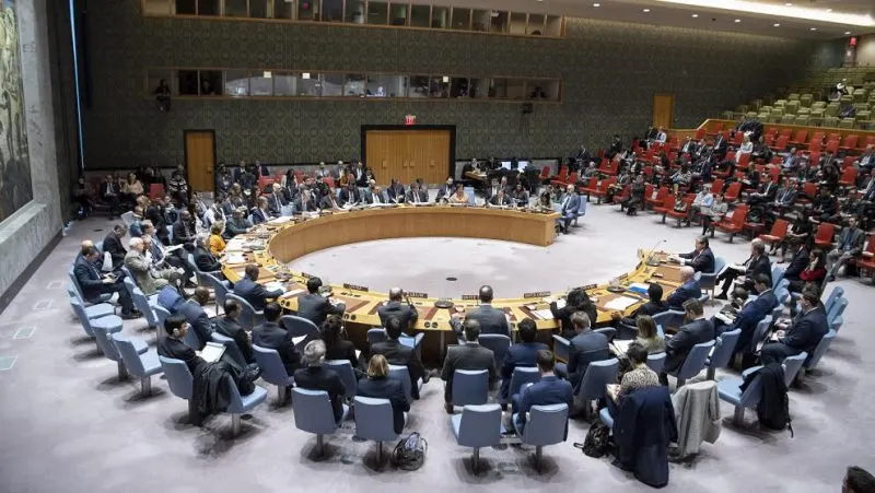 Un texto de la ONU insta a los talibanes a dejar salir a los afganos