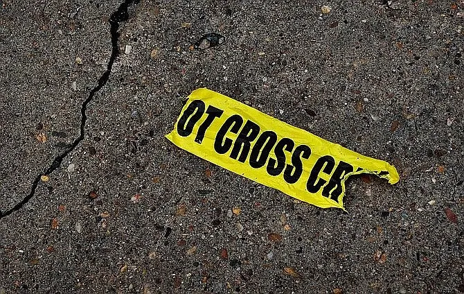 Policía confirma cuatro muertos y cinco heridos tras tiroteo en un bar de Kansas City