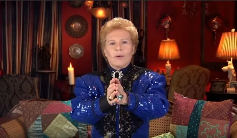 Muere el astrólogo puertorriqueño Walter Mercado