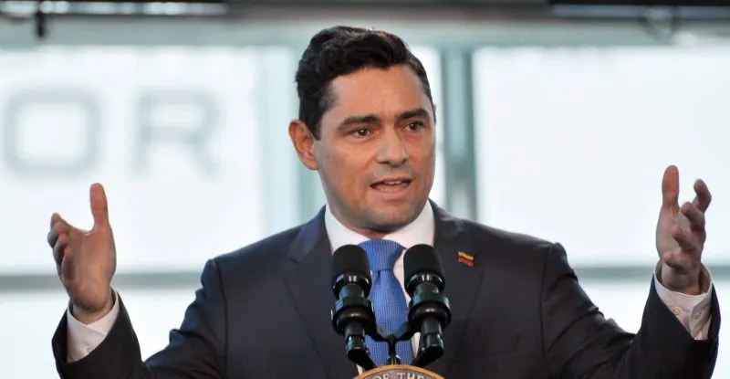 Carlos Vecchio responde al régimen de Maduro sobre la migración venezolana