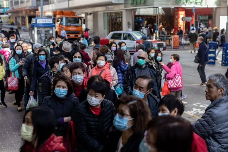En Hong Kong, el coronavirus trae pánico y furia hacia el gobierno
