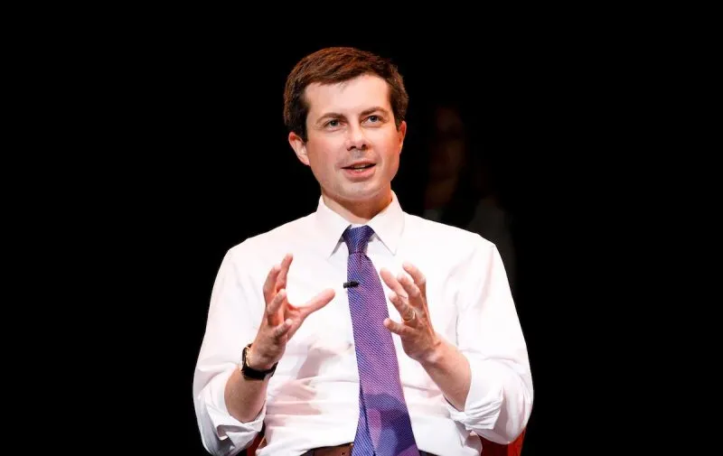 Primeros resultados del caucus de Iowa tras caótico conteo de votos ponen a Pete Buttigieg en la delantera