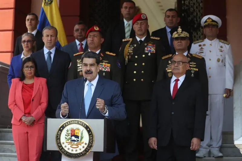 Maduro suspende por 30 días vuelos de Europa y Colombia