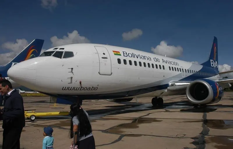 Gobierno interino de Bolivia pide privatizar aerolínea estatal BoA