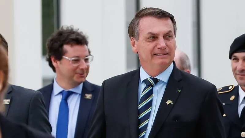 Justin Trudeau en cuarentena y Bolsonaro bajo observación