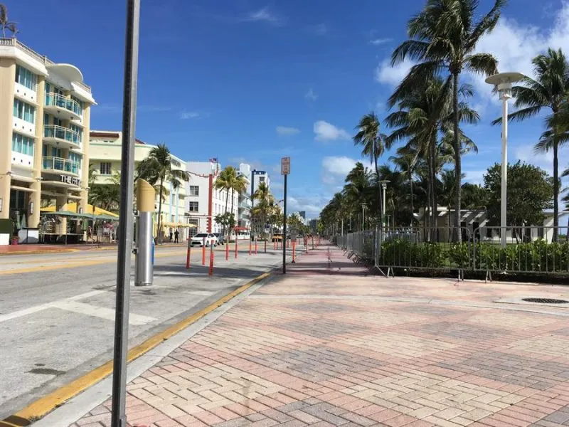 Jóvenes turistas de Miami aseguran que el COVID-19 no les ha impedido festejar