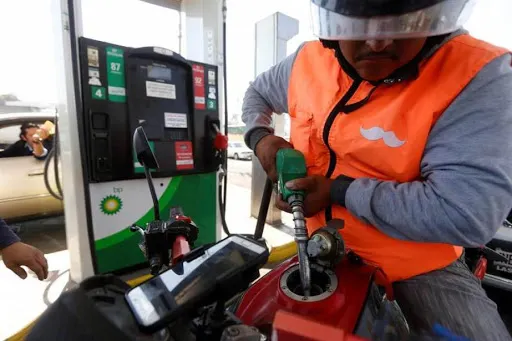 Gasolina china es importada en México por impacto del coronavirus