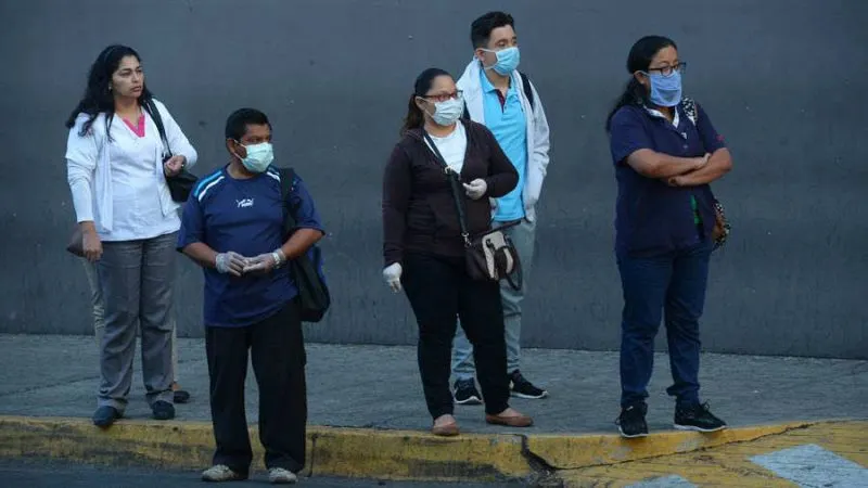 El protocolo a seguir para desinfectar al regresar de la calle o del supermercado