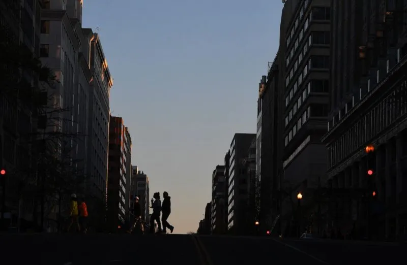 Baja la transmisión comunitaria de coronavirus en D.C.